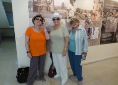 3 Survivors at Holocaust Exhibit
